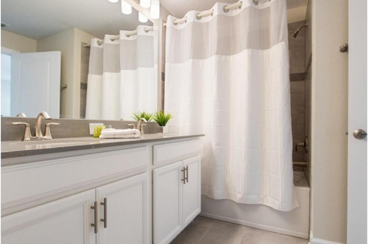 Four-Bedroom Townhome Davenport Kültér fotó