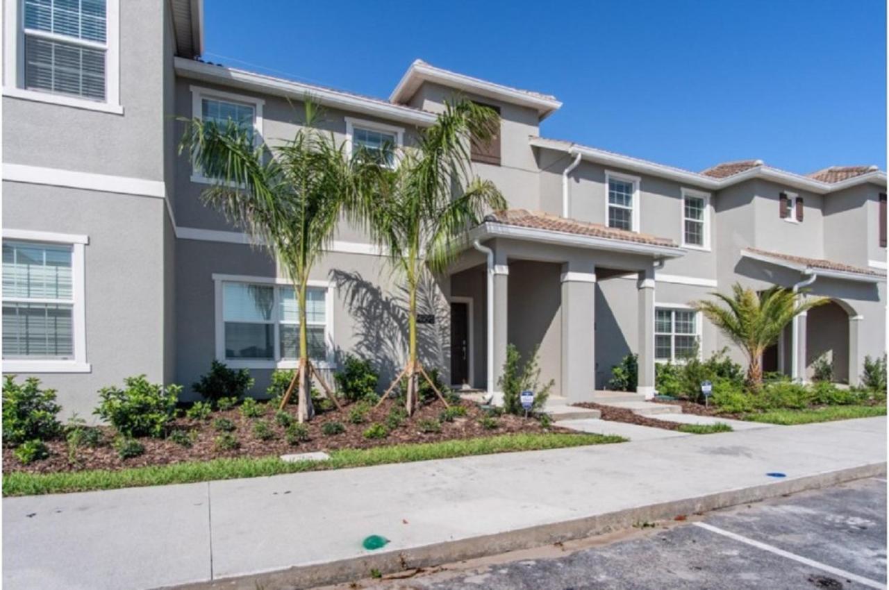 Four-Bedroom Townhome Davenport Kültér fotó